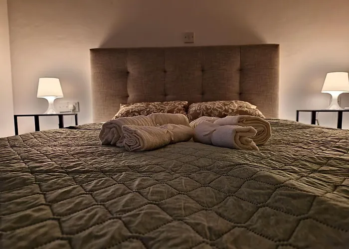 Superior Serenity Near Coral Bay Peyia