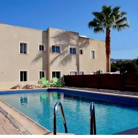 Superior Serenity Near Coral Bay *