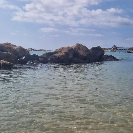 Superior Serenity Near Coral Bay アパート *